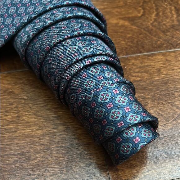 Kuppenheimer Blue and Pink Patterned Men's Tie - Picture 2 of 11